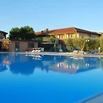 Borgo Degli Olivi فندق 3*