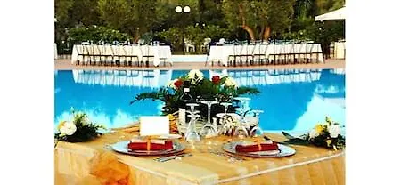 Borgo Degli Olivi Hotel 3*