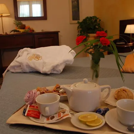 Borgo Degli Olivi Hotel 3*